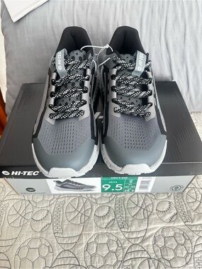 Hi-Tec Men's Gray and Black Athletic Sneakers